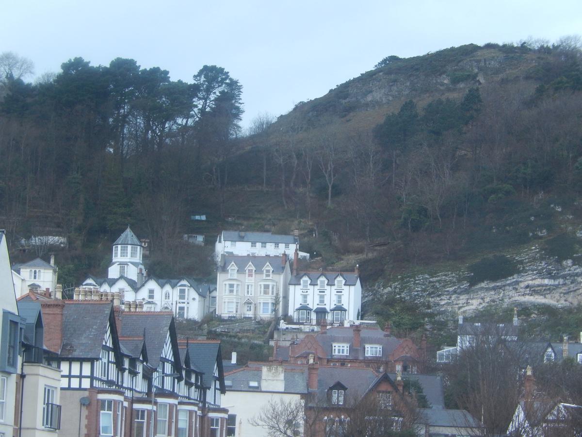 Shore To Shore Llandudno Exterior photo
